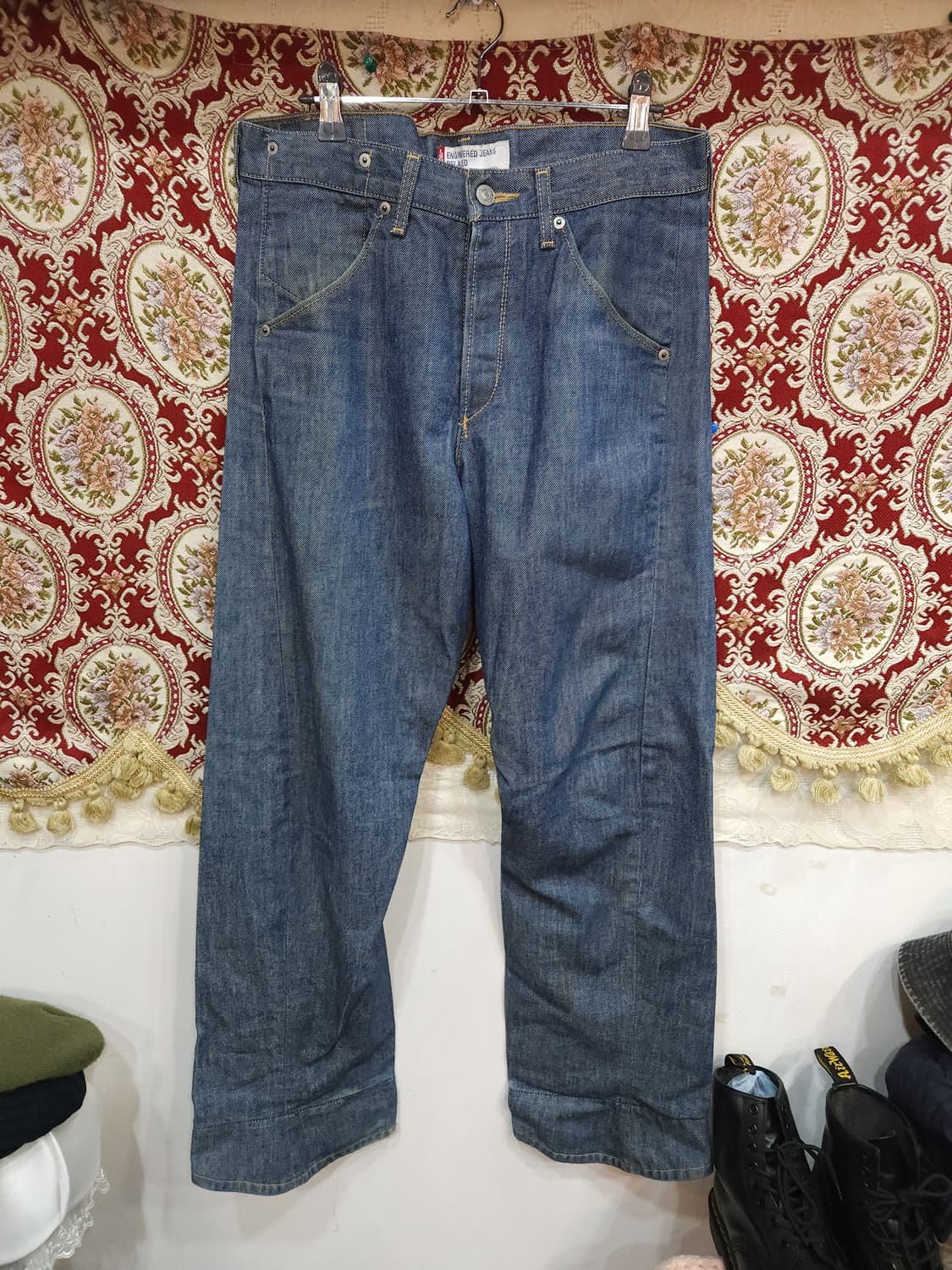 리바이스 00s 엔지니어드 데님팬츠 일본판 

 상품이미지1