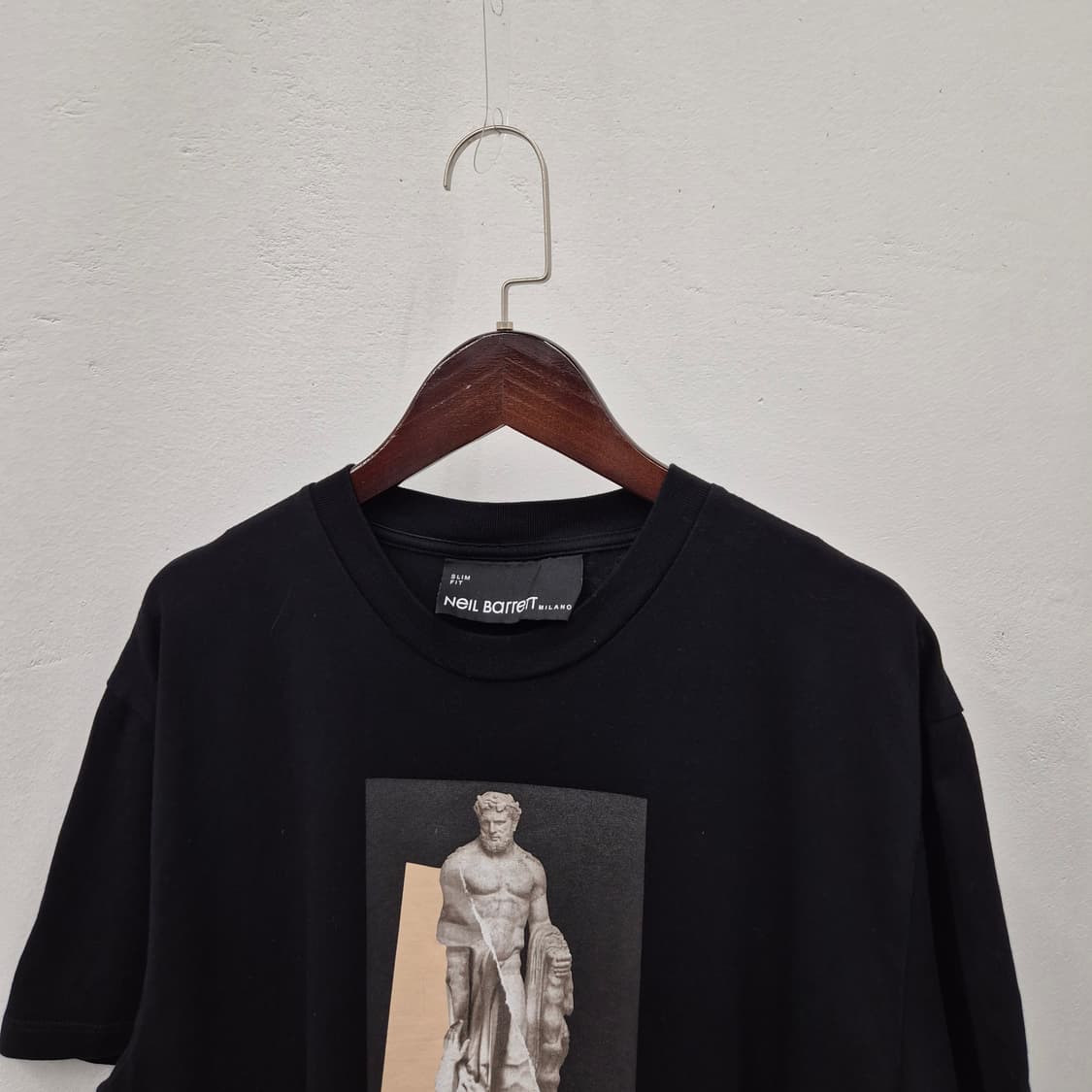 닐바렛 허큘리스 인 리플렉션 프린트 반팔티 슬림M 상품이미지2