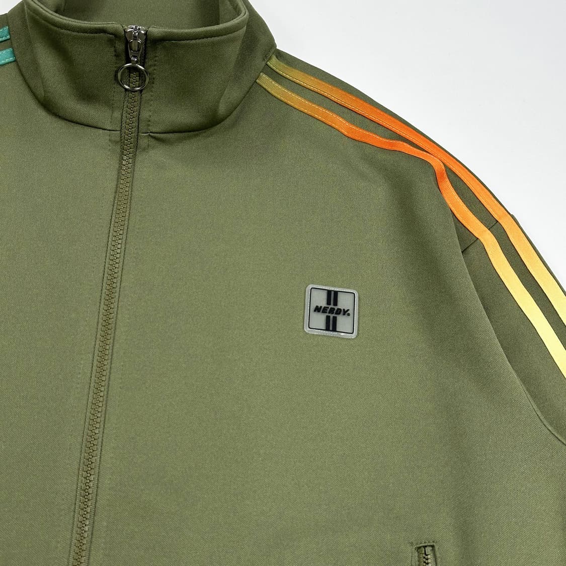 널디 시그니처 로고 카키 트레이닝 트랙탑 져지 (실측 M) 상품이미지3