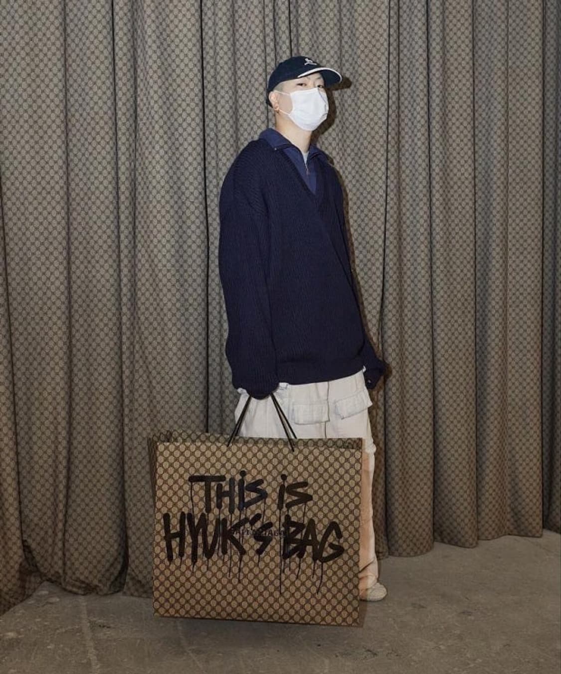 발렌시아가 니트집업 xs 상품이미지1