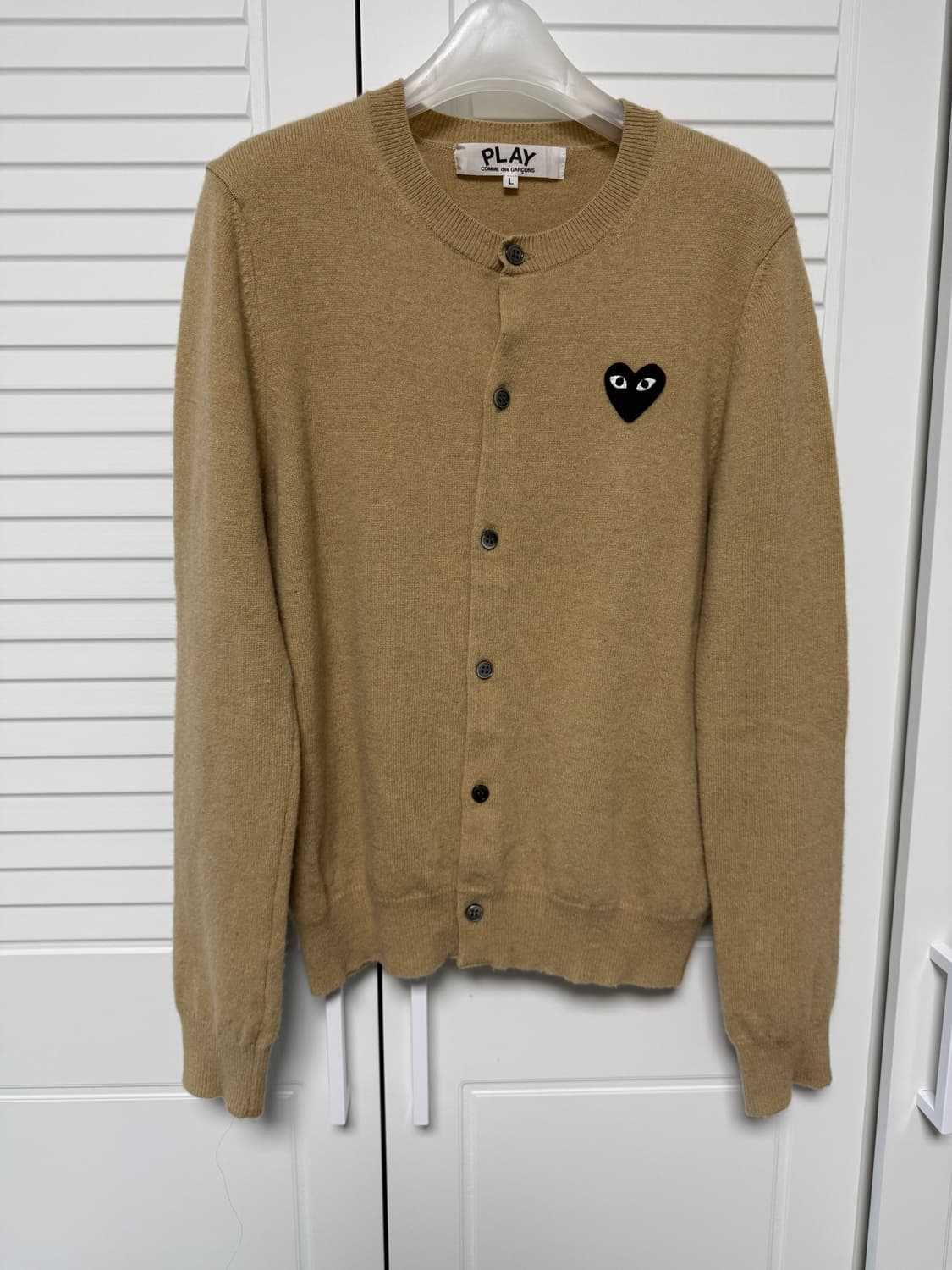 꼼데가르송 블랙 와펜 가디건 상품이미지1