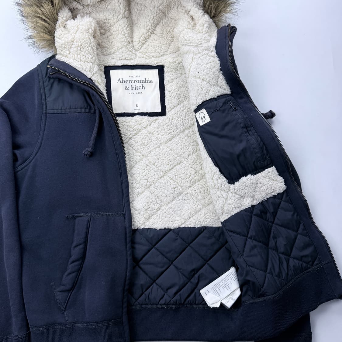 아베크롬비 빈티지 울프죠 퍼 후드집업 Y2K 상품이미지4