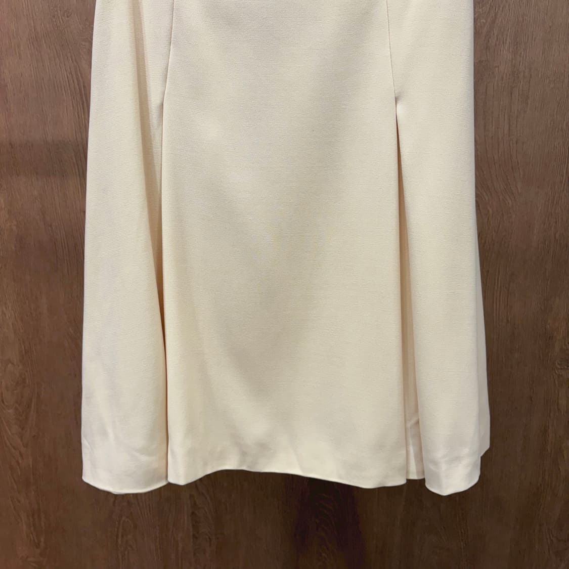 베르사체 A라인 미디 울 스커트 옆면 지퍼 안감 절개선 디테일 아이보리 상품이미지5