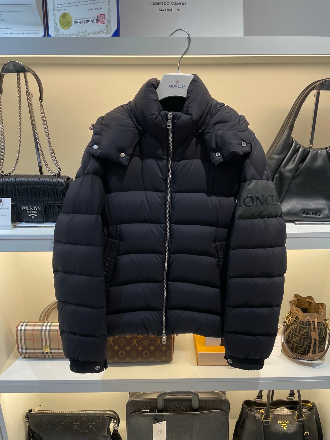 [정품/1size] 몽클레어 패딩 상품이미지1