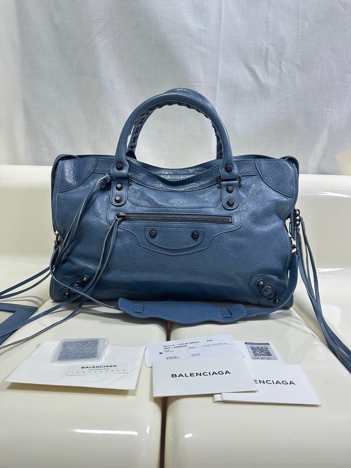 [A+ 정품] 발렌시아가 시티 모터백 미디움 상품이미지1