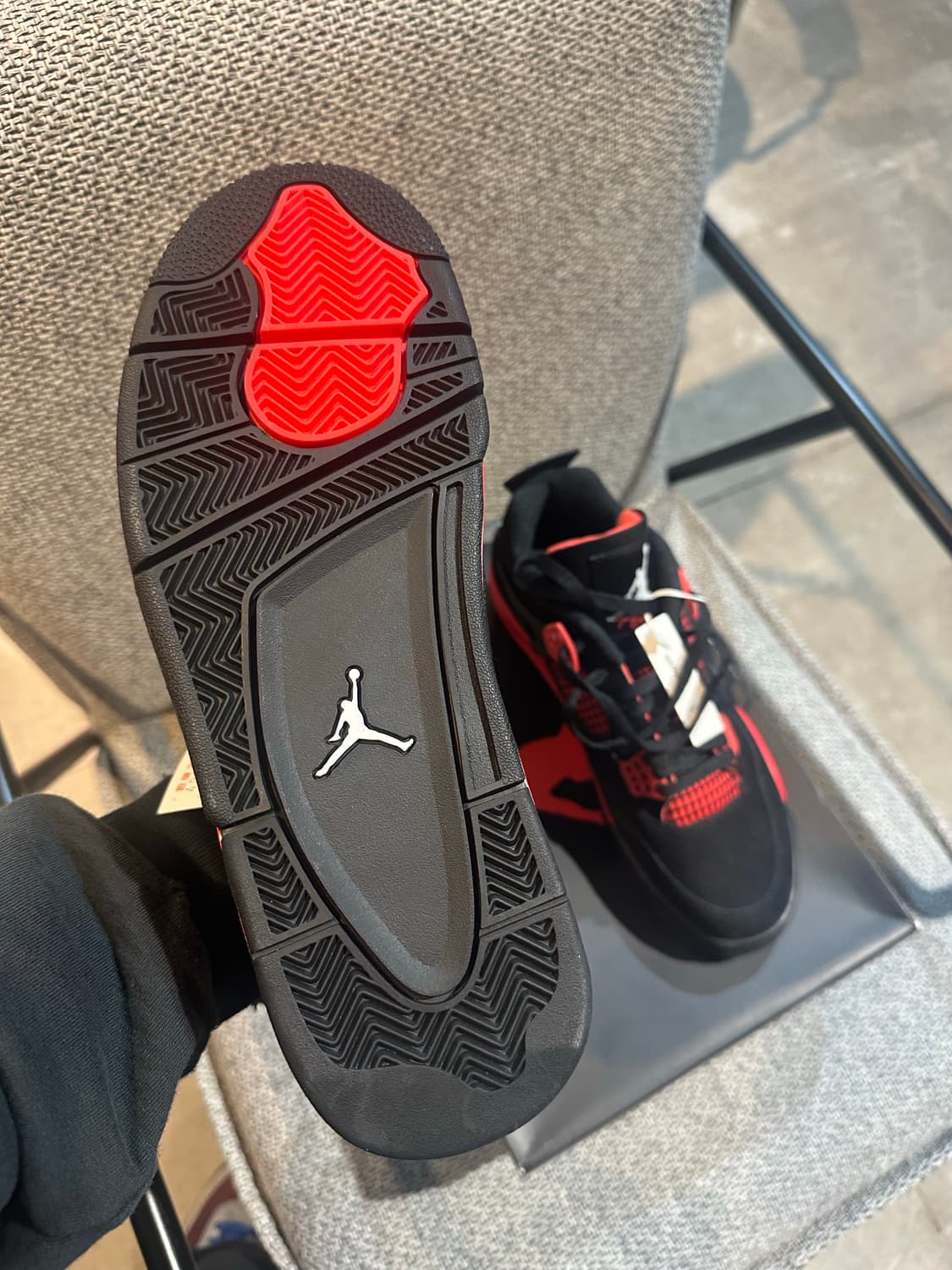 조던4 레트로 크림슨 상품이미지5