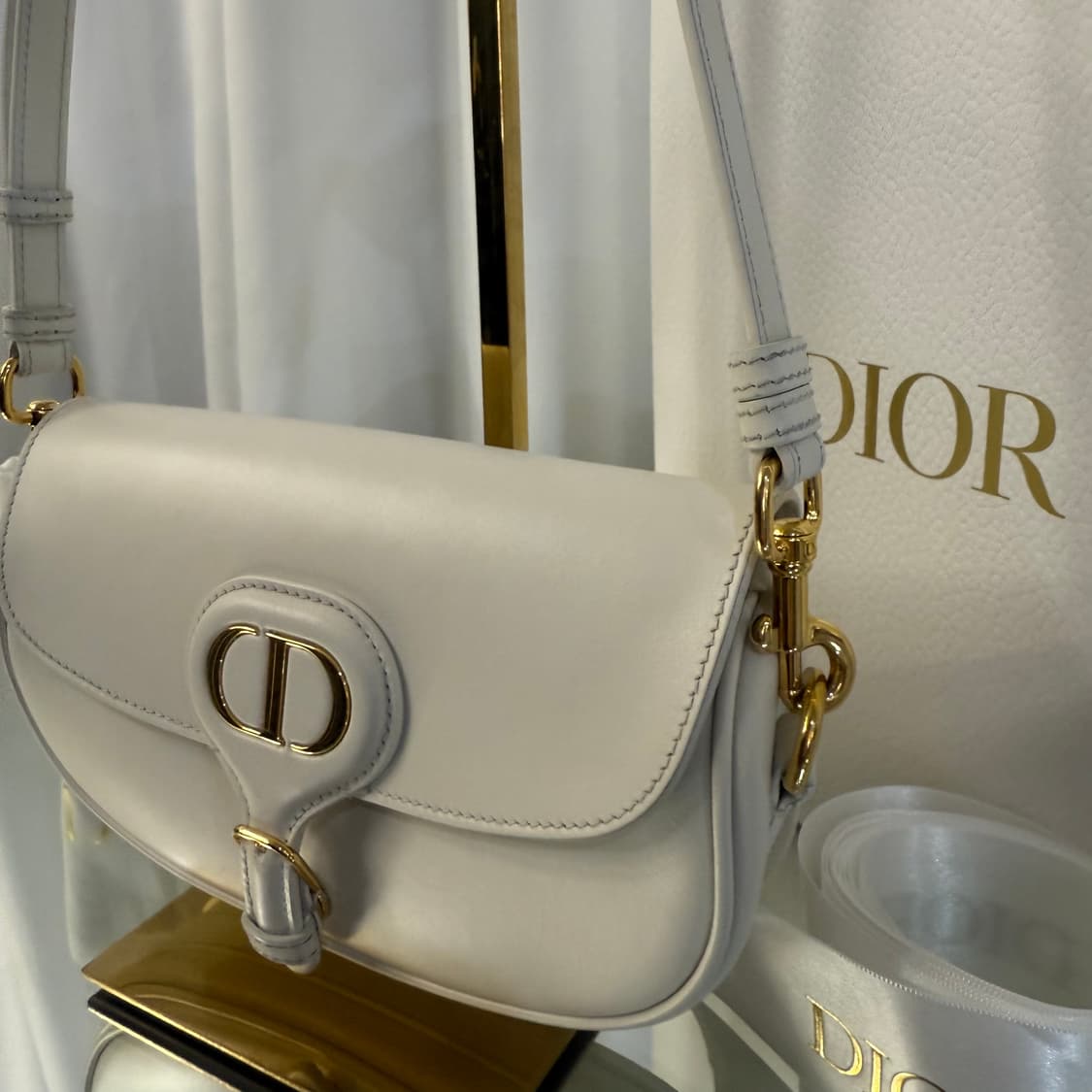 디올 이스트웨스트 바비백 카프스킨 라떼 골드 상품이미지6