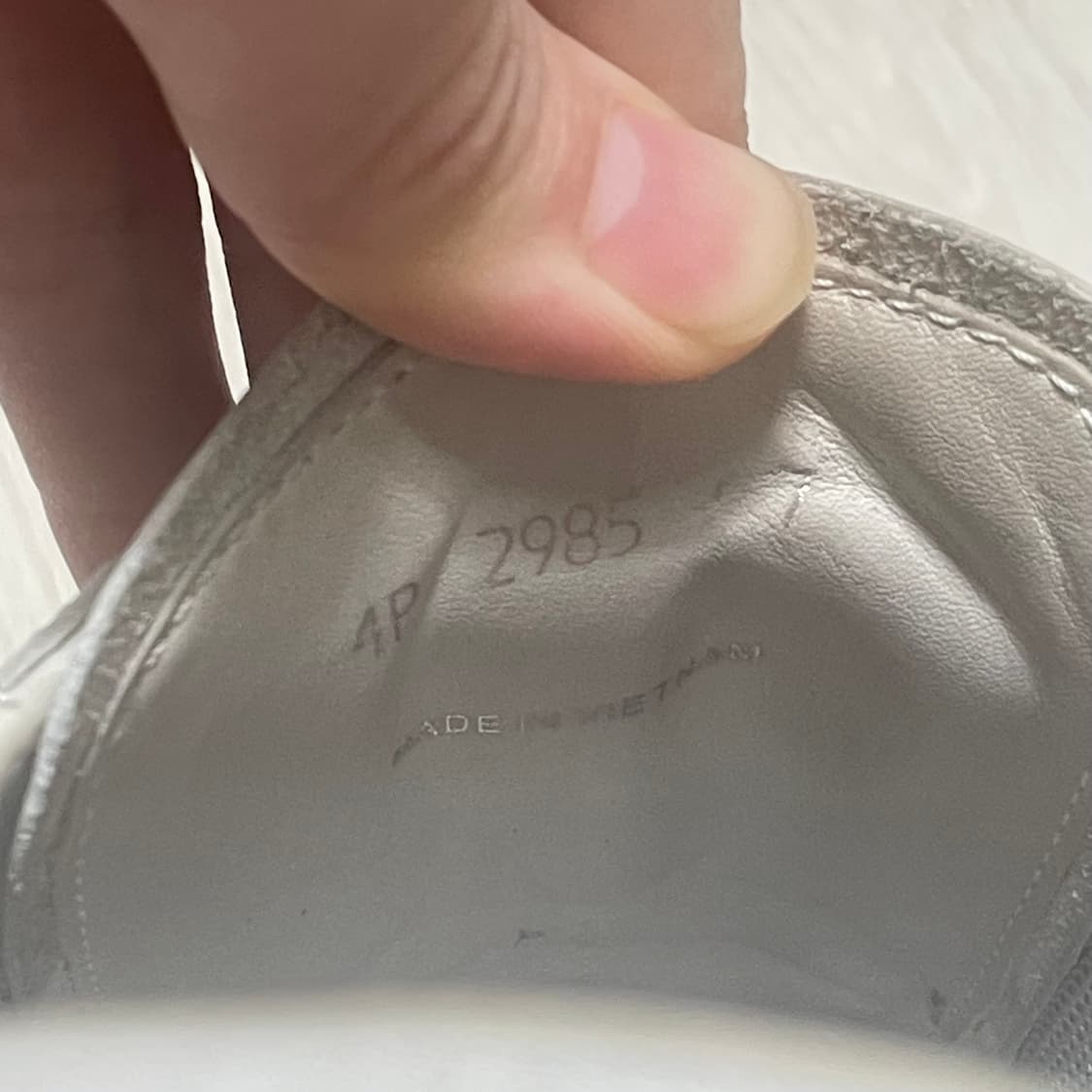 275) 프라다 레더 벨크로 가죽 스니커즈 신발 화이트 상품이미지6