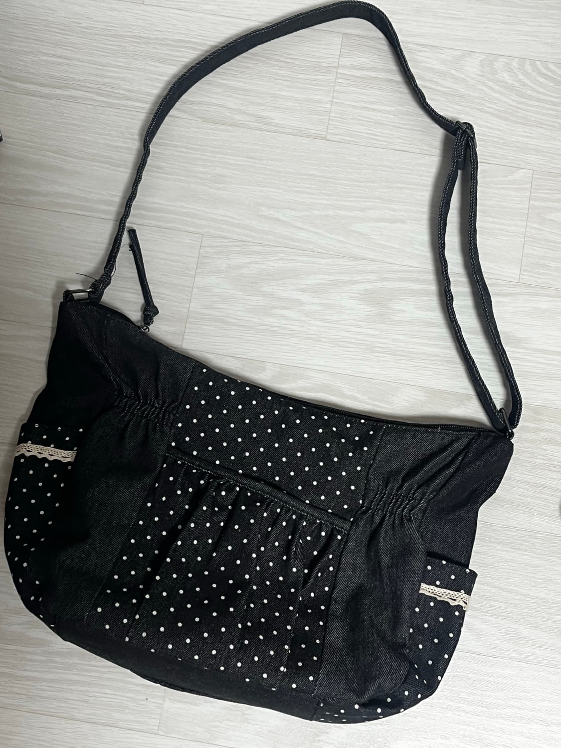 도트 크로스백(새제품) 상품이미지2