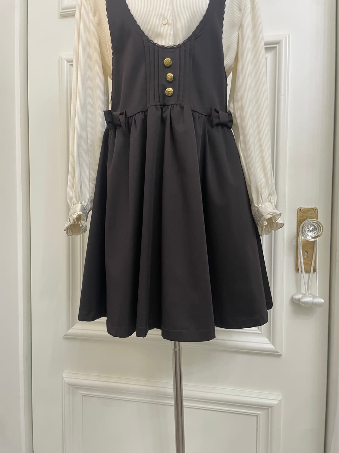 brown gold button bow point midi opc&bei 상품이미지6