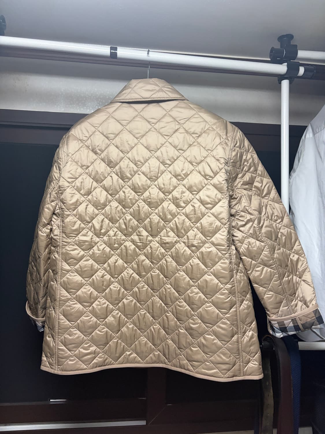 버버리 달리 퀼팅 자켓 L 카멜 새제품 상품이미지2