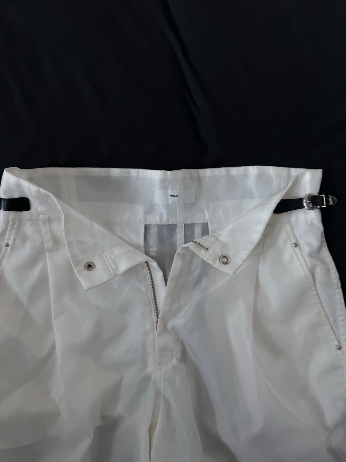 Toga Virilis 토가 비릴러스 버뮤다 팬츠 상품이미지2