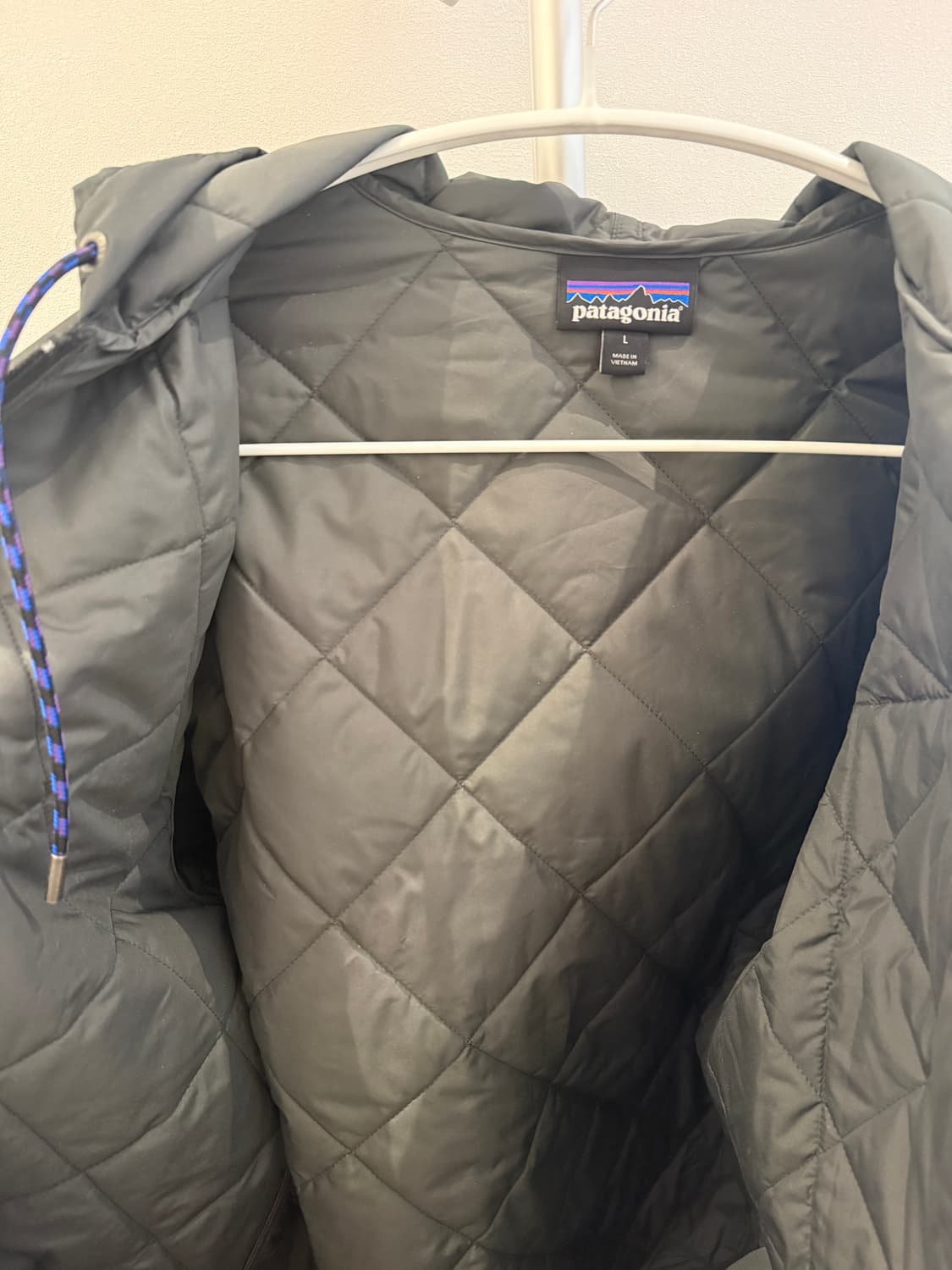 파타고니아 맨즈 다이아몬드 퀼티드 보머 후디 상품이미지6