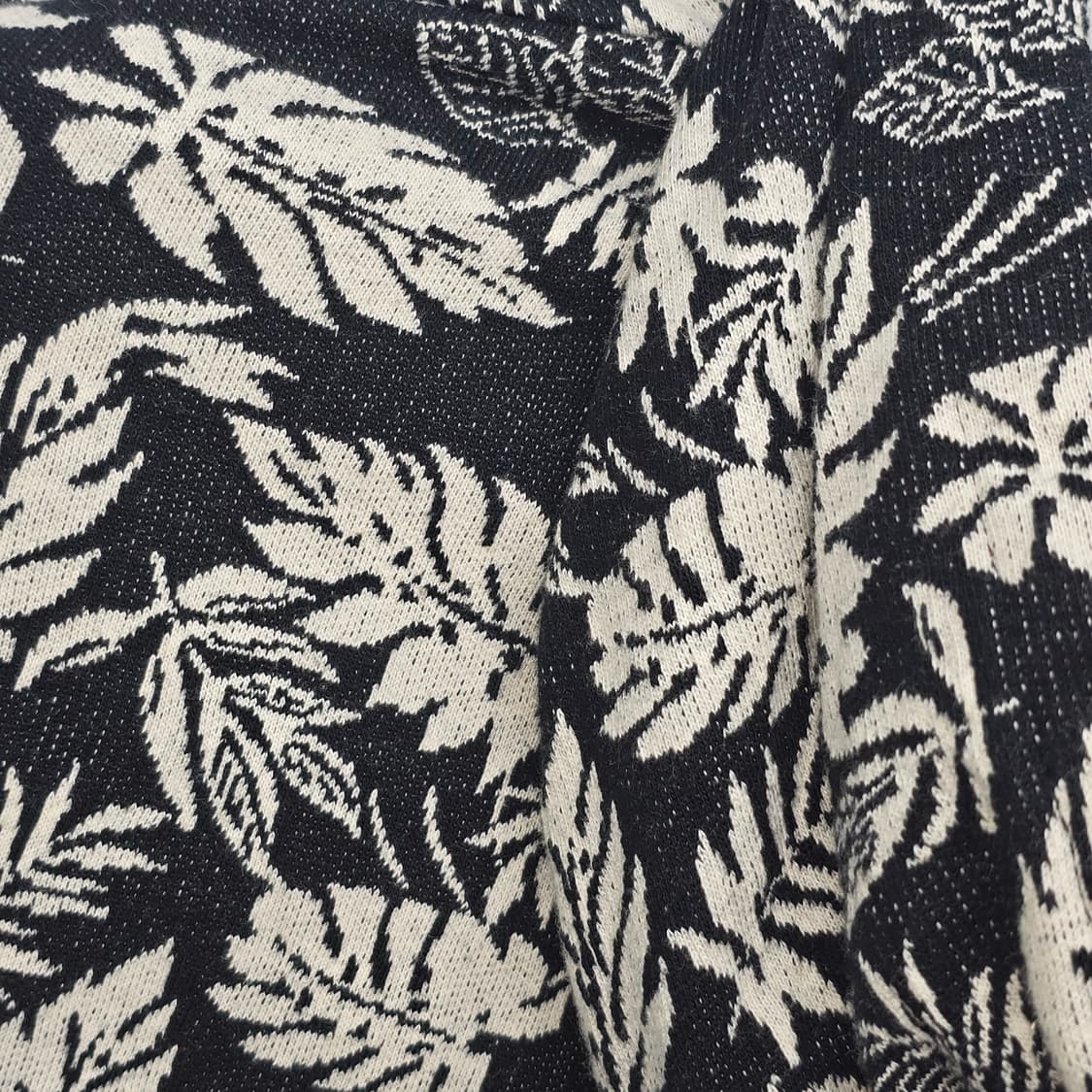 자라 맨 블랙 플라워 후드집업 95 상품이미지9