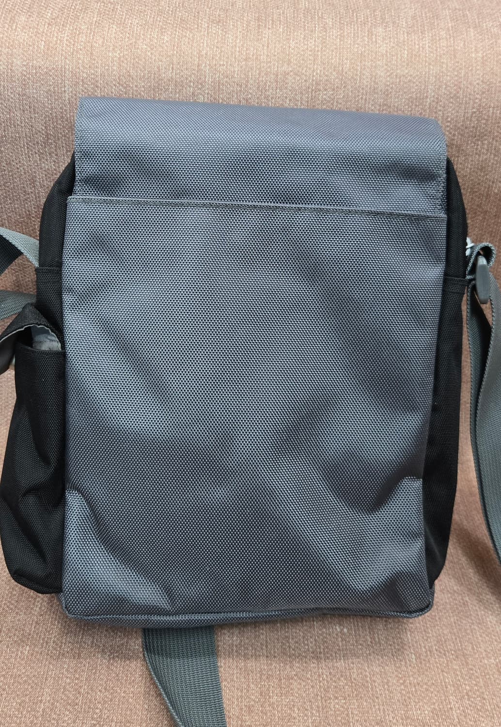 쌤소나이트 공용 실속형 크로스백 블랙 상품이미지2