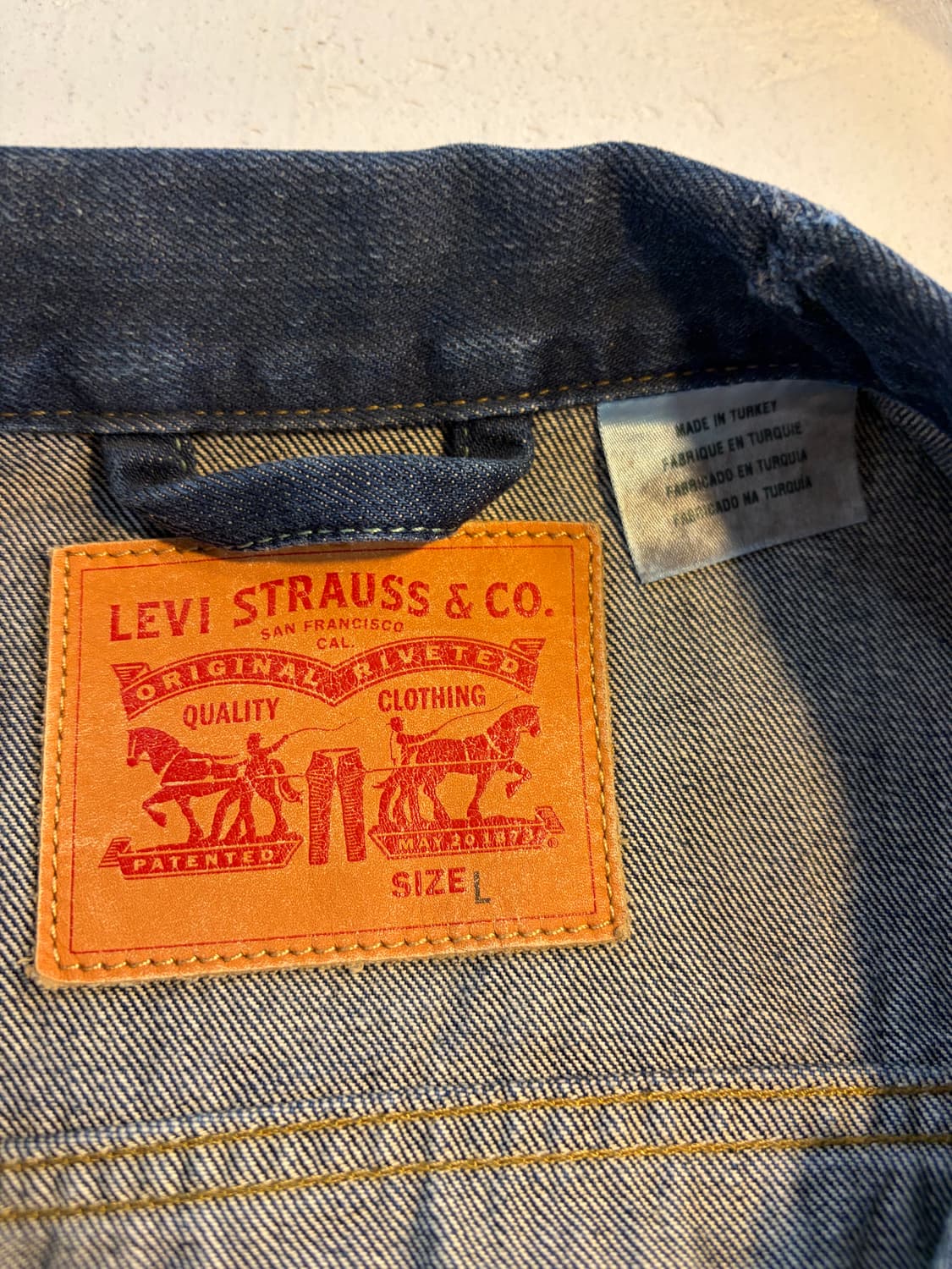 Levi's destoryed denim jacket L 상품이미지7