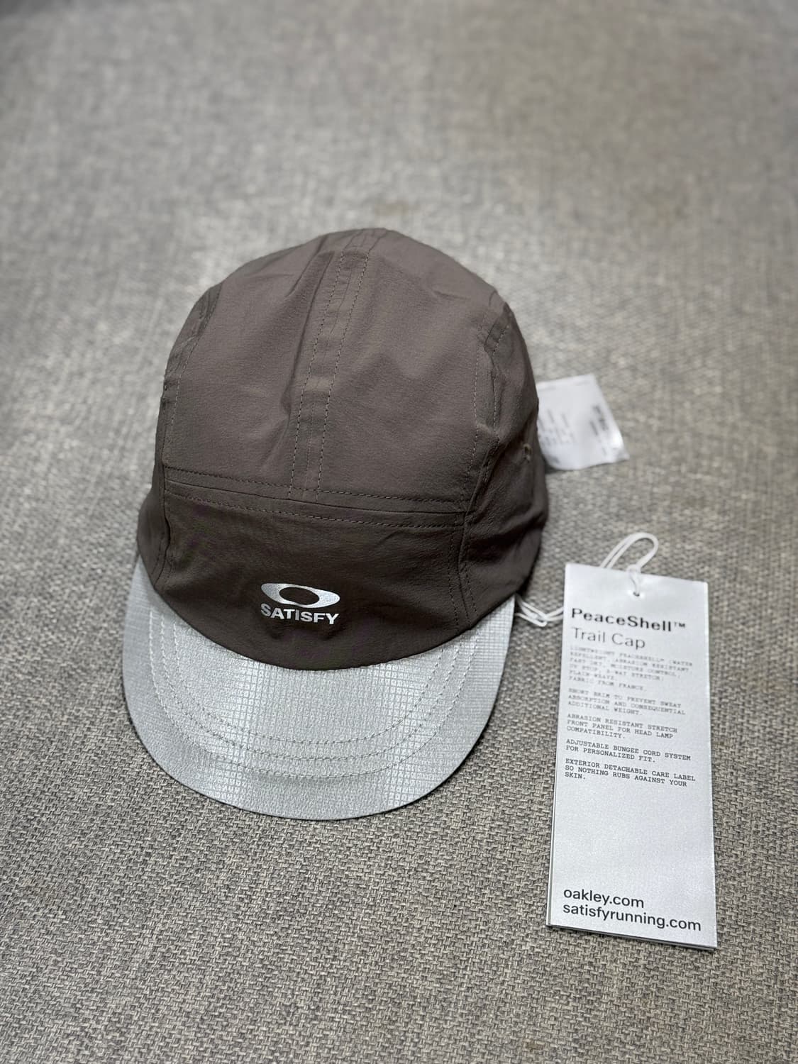 satisfy x oakley peaceshell trail cap 상품이미지2