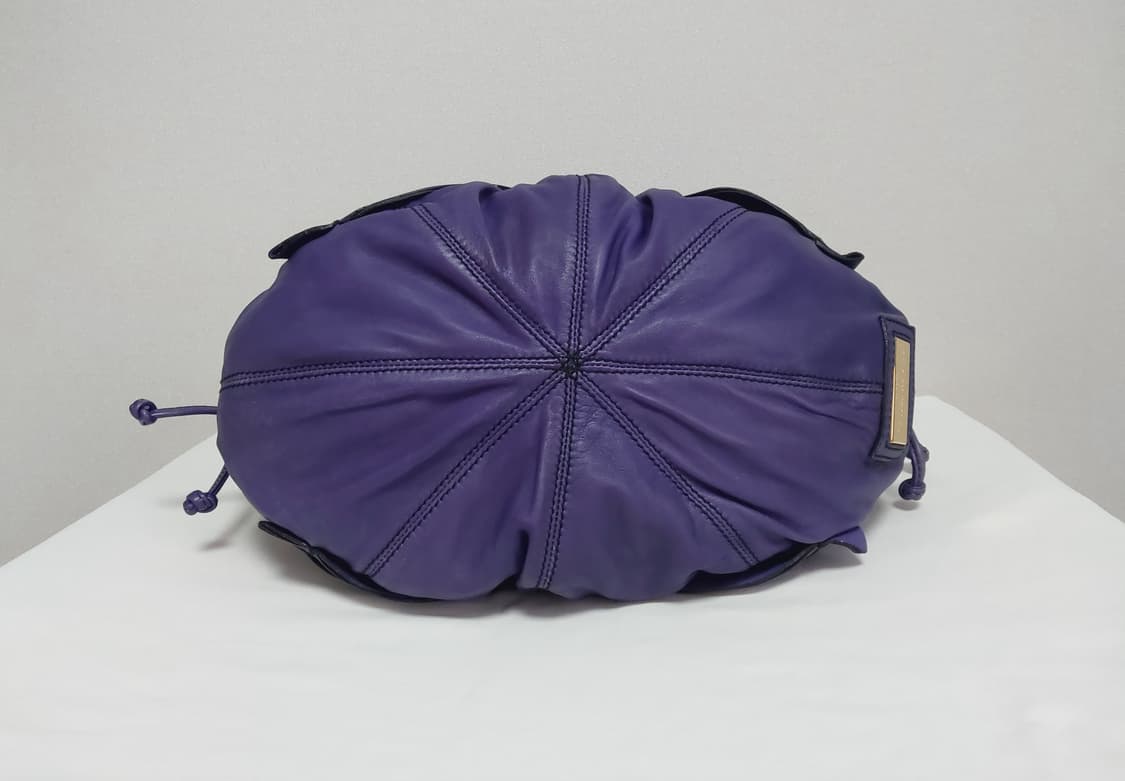 발렌티노 퍼플 레더 러플 이딜 호보백  (정품) 상품이미지8