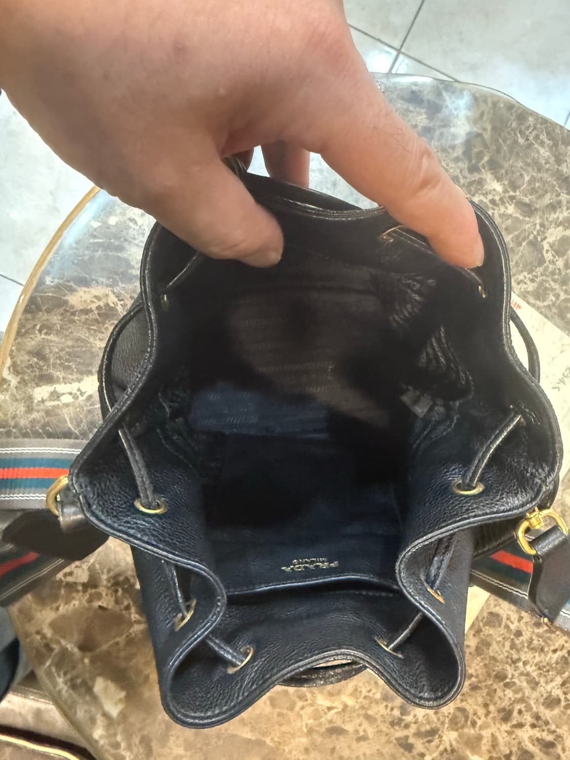 정품 프라다 비텔로 다이노 피닉스 버킷백 팝니다 상품이미지7