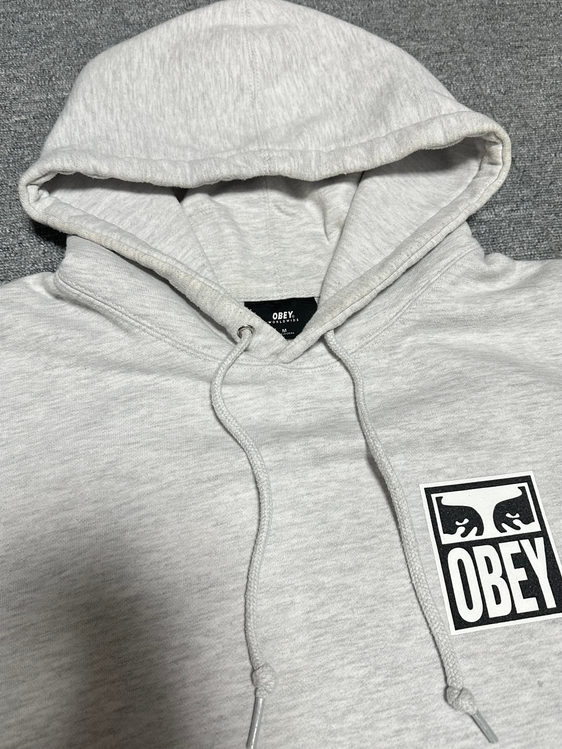 오베이 아이즈 아이콘 후드티 상품이미지2