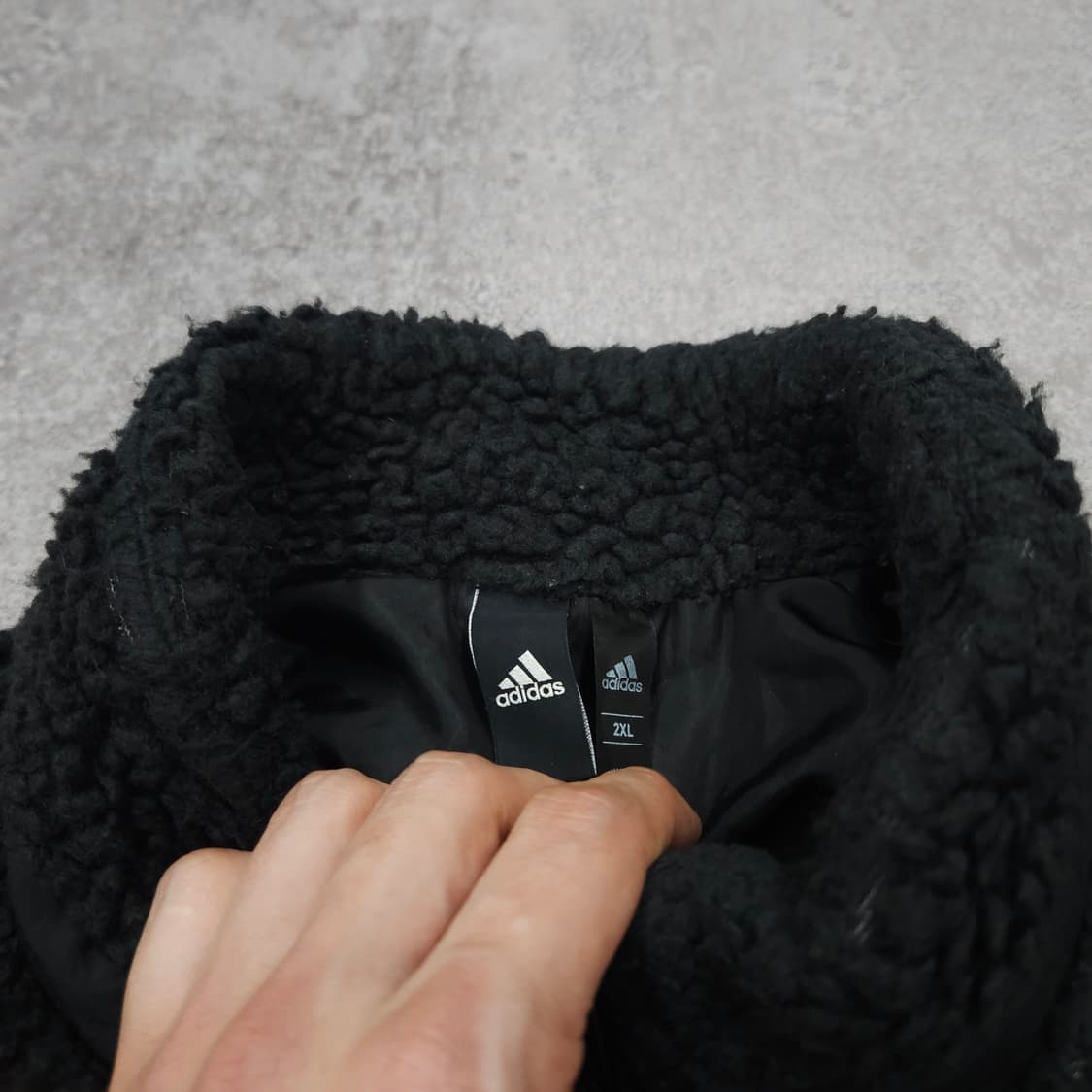 아디다스 빅로고 블랙 쉐르파 자켓 상품이미지5