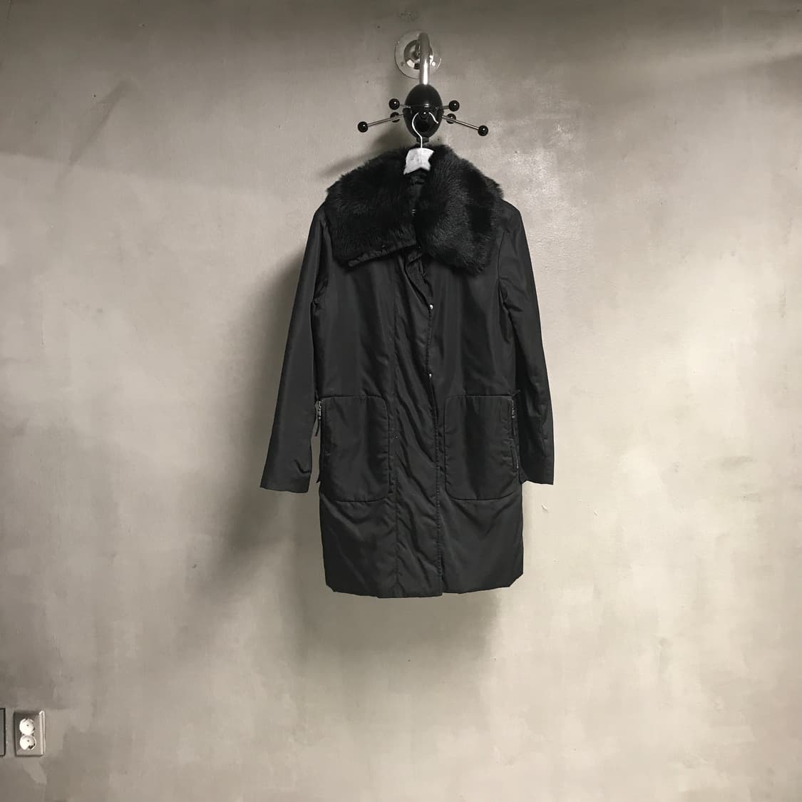 프라다 퍼 코트 블랙 40(W) 상품이미지1