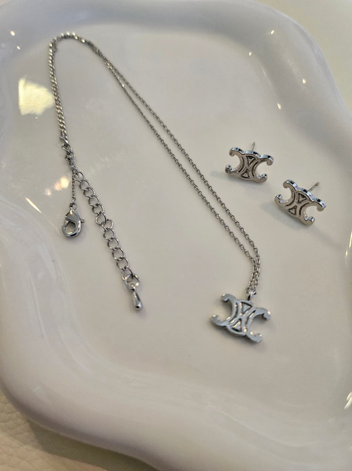 셀린느 업사이클링 은장 목걸이 상품이미지1