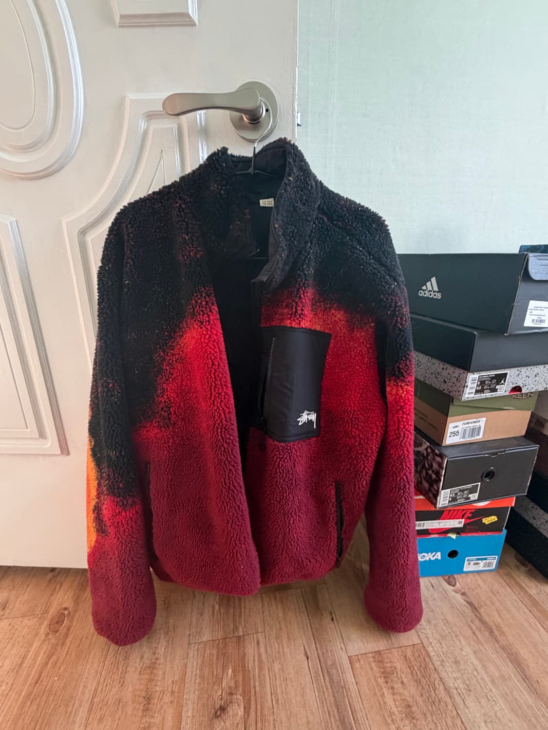 스투시 쉐르파 리버시블 후리스 라바 상품이미지3