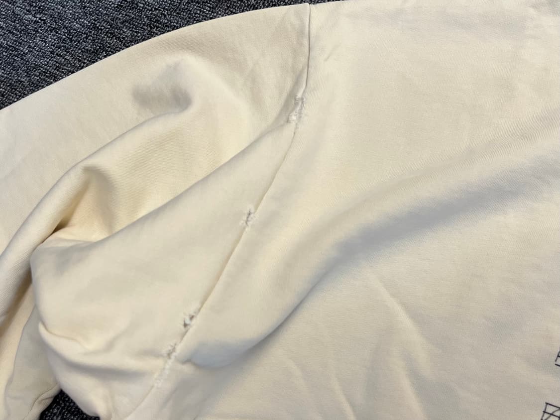 [100~105] 발렌시아가 악보 프린팅 맨투맨티 새제품 1  상품이미지4