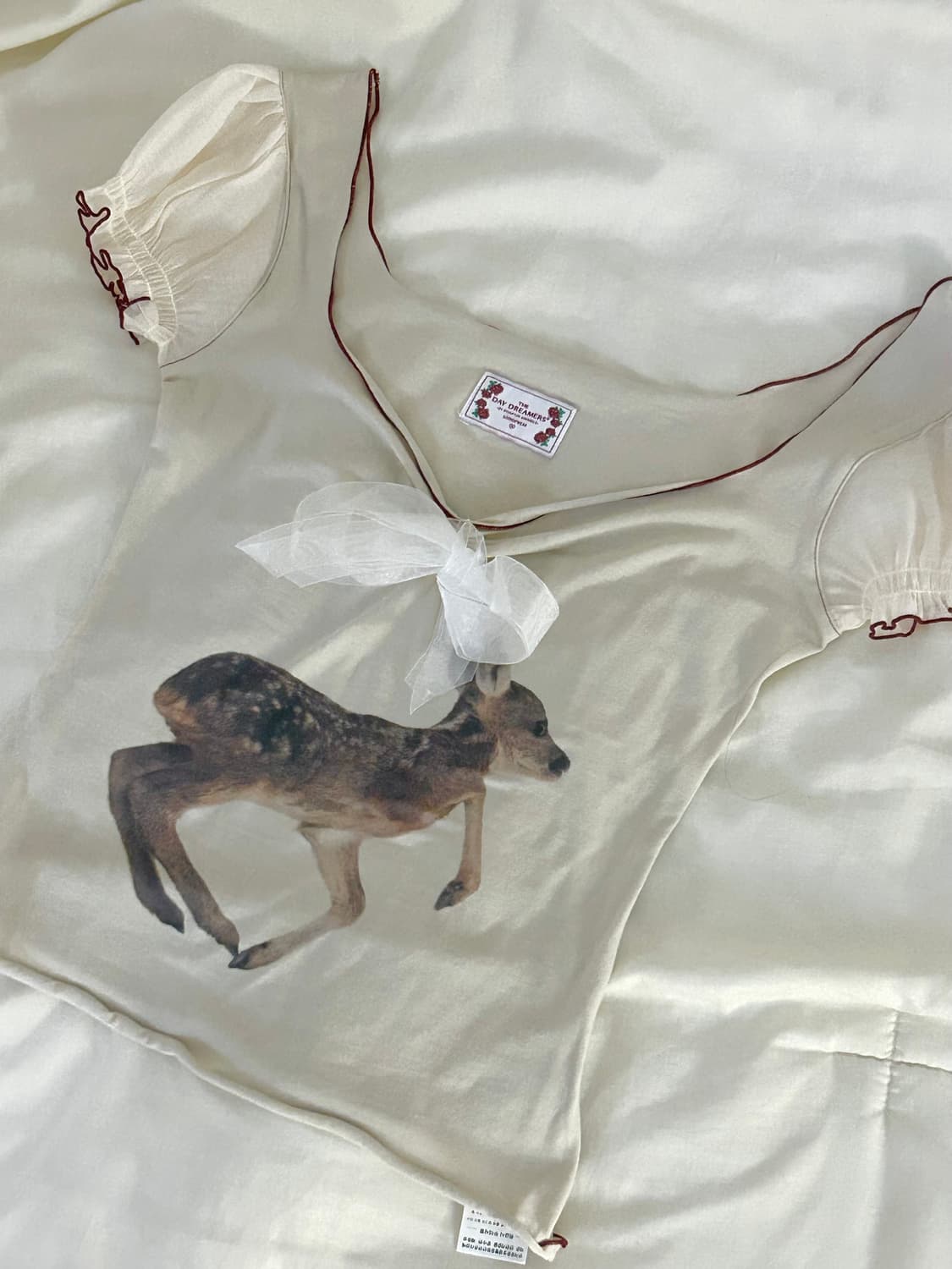 매물 최저가*스컬프터 퍼프 슬리브 크림 티 사슴 프린팅 상품이미지1