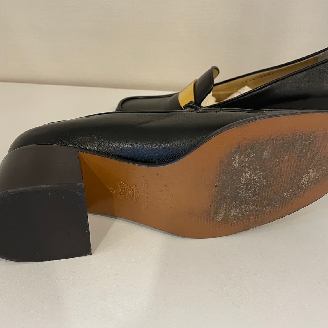 베르사체 블랙 펌프스 37 상품이미지3