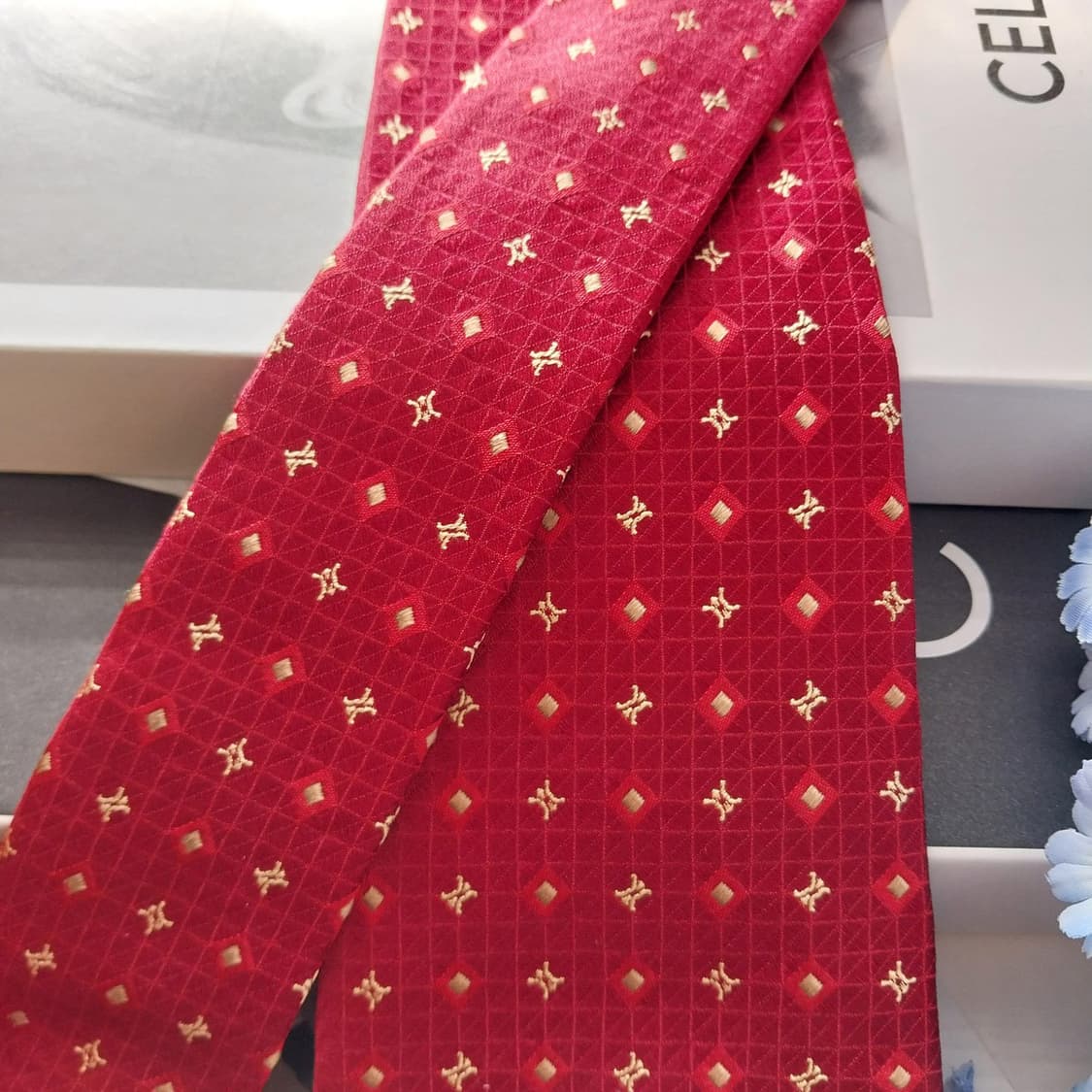 셀린느 실크 와인 트리오페 자카드 넥타이 9.2cm A+등급 K1560
 상품이미지3