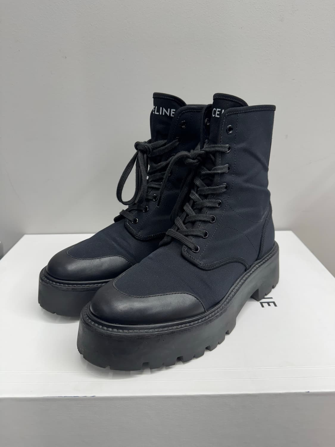 셀린느 벌키 레이스업 부츠 캔버스&샤이니 불 블랙 상품이미지2