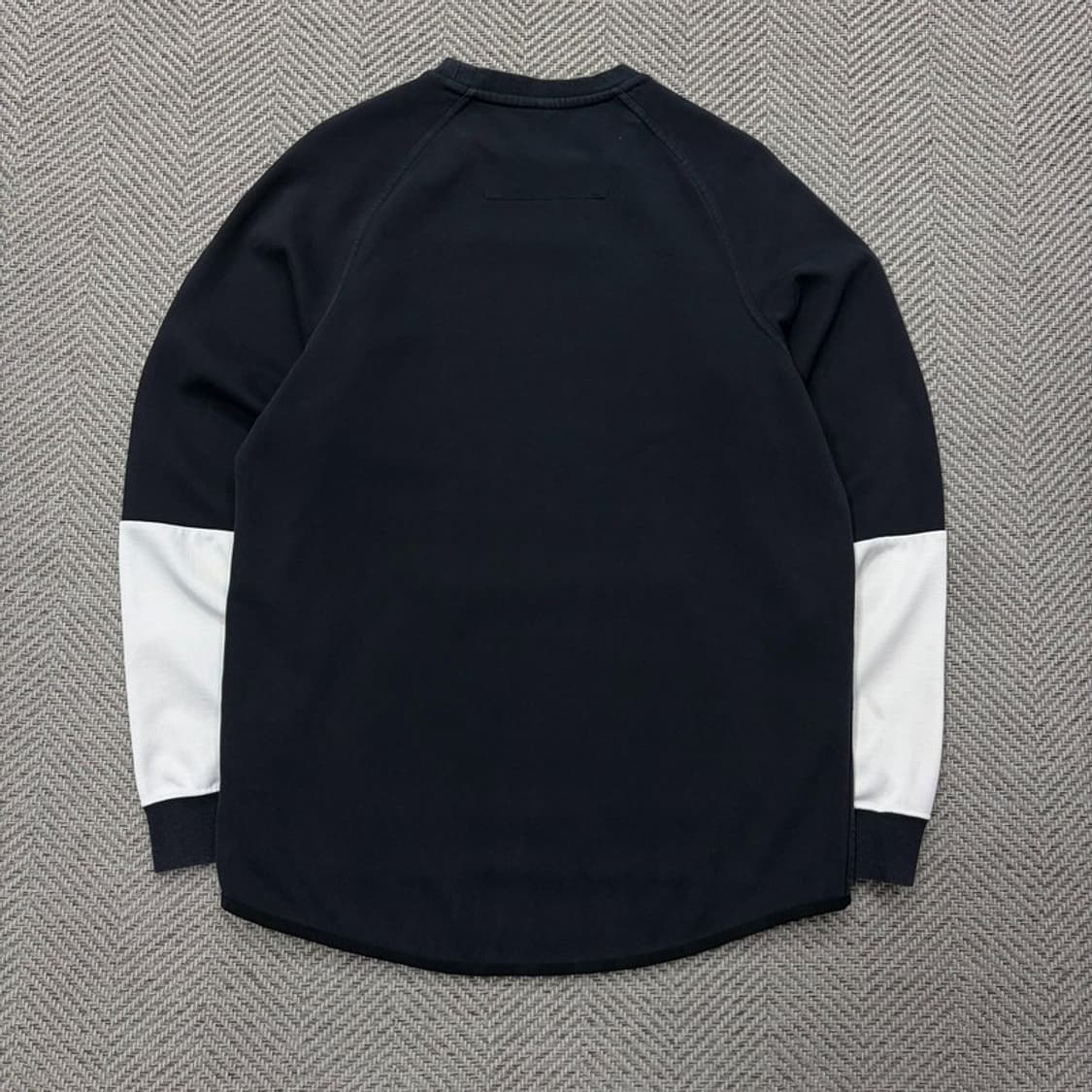 나이키 베이직 로고 맨투맨 v2776 상품이미지2