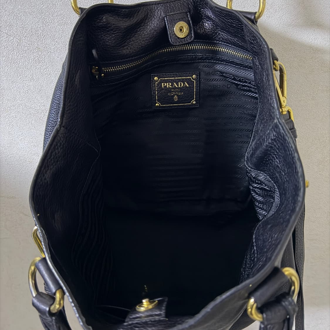 프라다 BN1777 블랙 비텔로 다이노 금장 토트&크로스백 상품이미지6