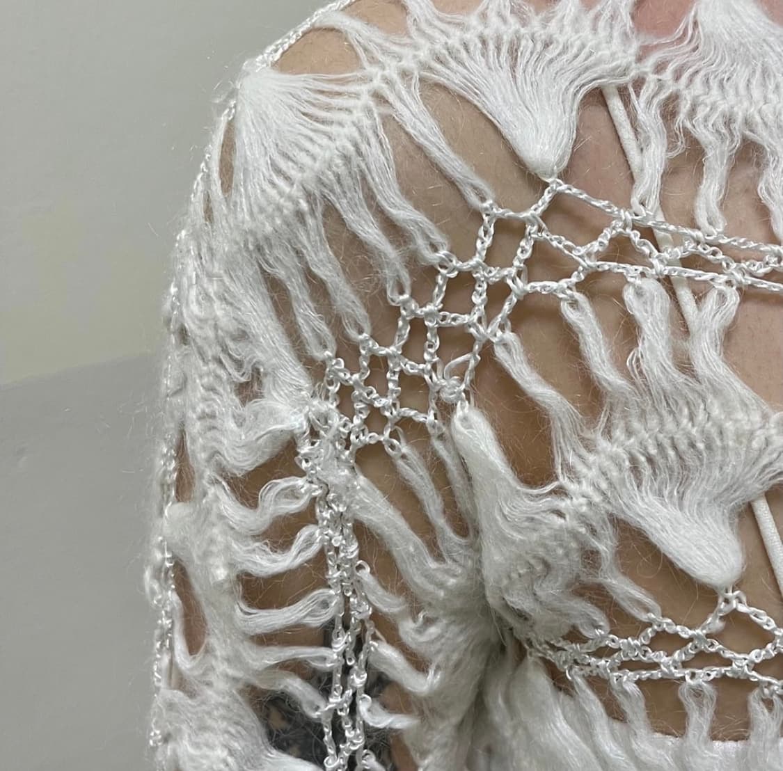 Michel Klein 그물 니트 시스루 뜨개 탑 상품이미지3