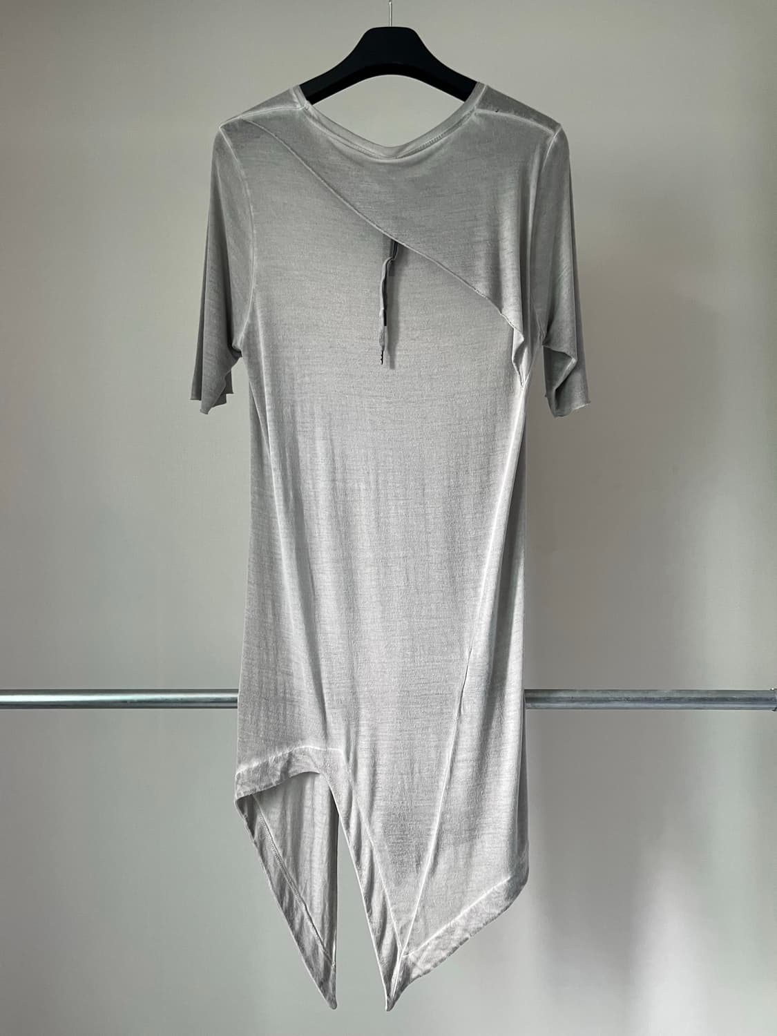 ARMY OF ME SS17 ASYMMETRICAL LONG CUTSEW 상품이미지1