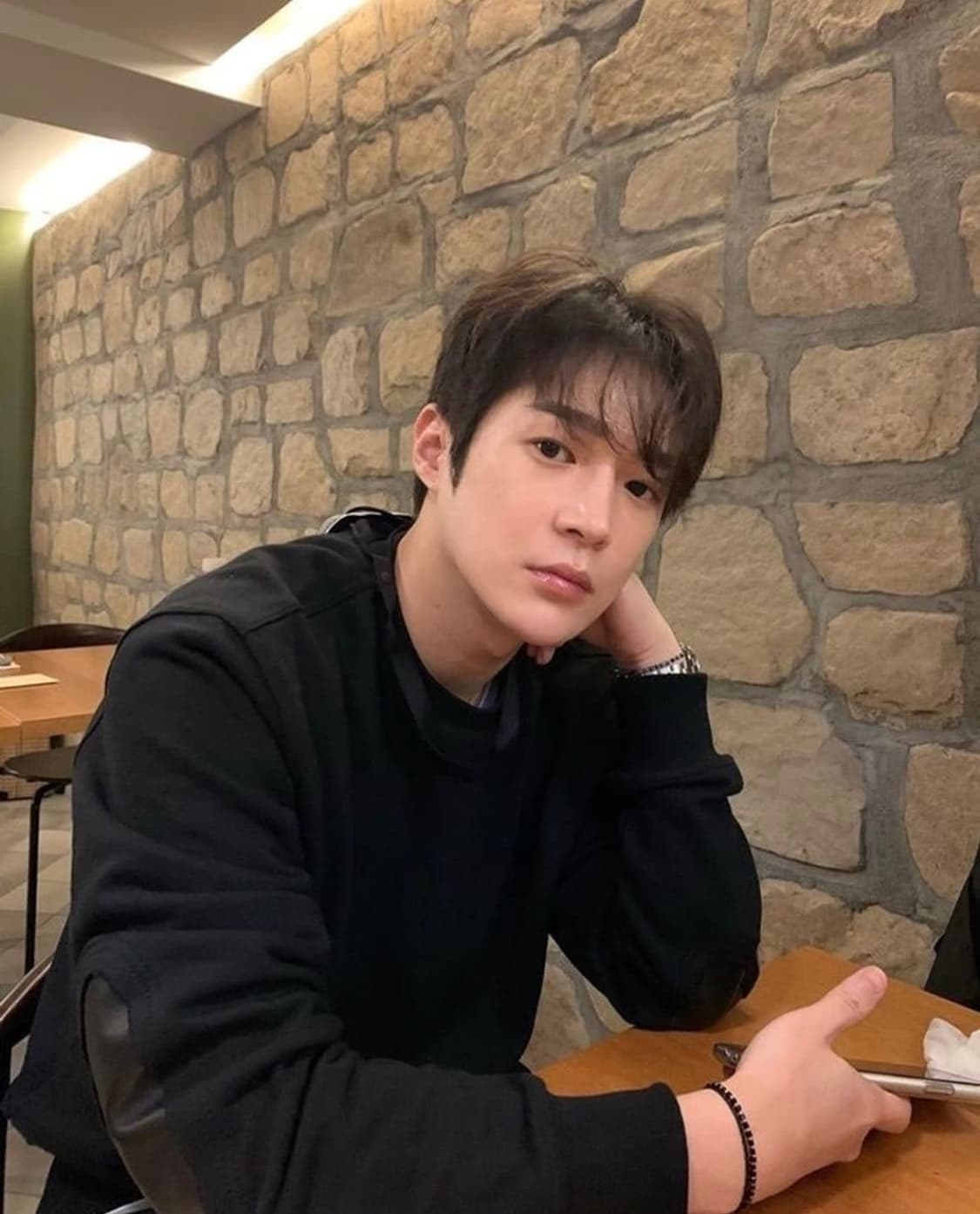 마르지엘라 엘보패치 맨투맨 상품이미지1