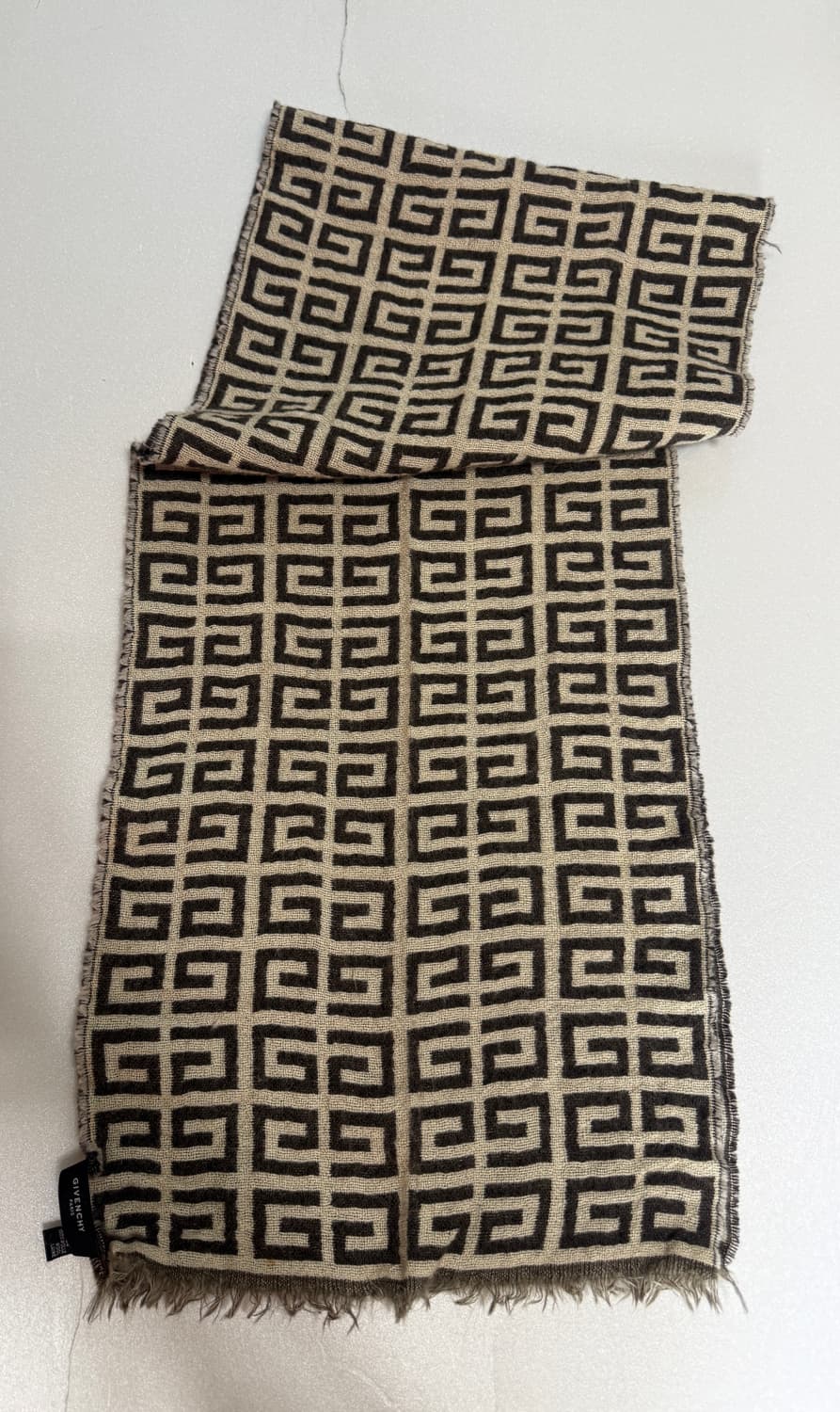 정품)지방시머플러 상품이미지1