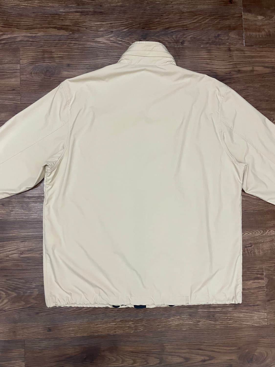 입생로랑 YSL 베이지 바람막이 자켓 상품이미지10