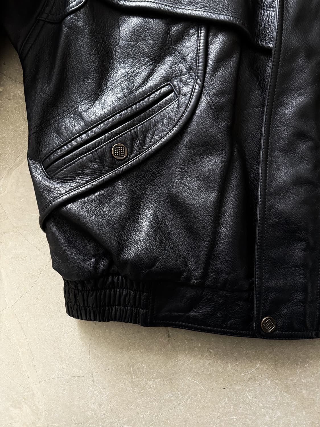 Vintage Genuine Leather Bomber Jacket 상품이미지4