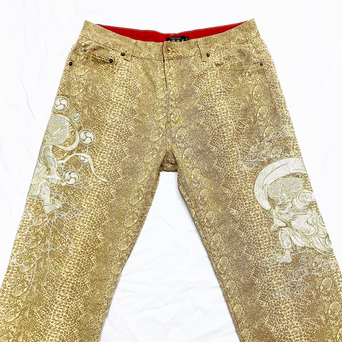 FUGUTAITEN - 풍신뇌신 자수 패턴 팬츠 상품이미지2