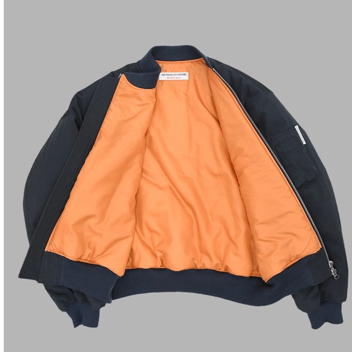 새상품 더뮤지엄비지터 플라워 프린팅 ma-1 상품이미지5