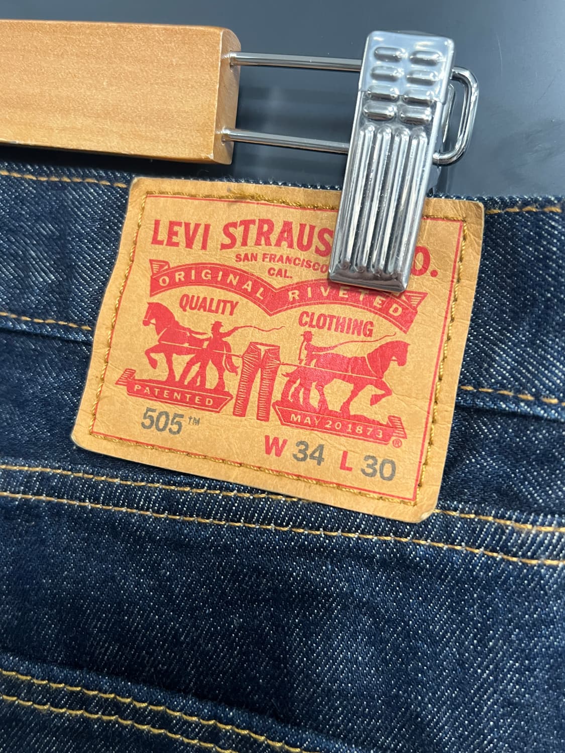 Levis 리바이스 505 레귤러 스트레이트 인디고 데님 팬츠 상품이미지3