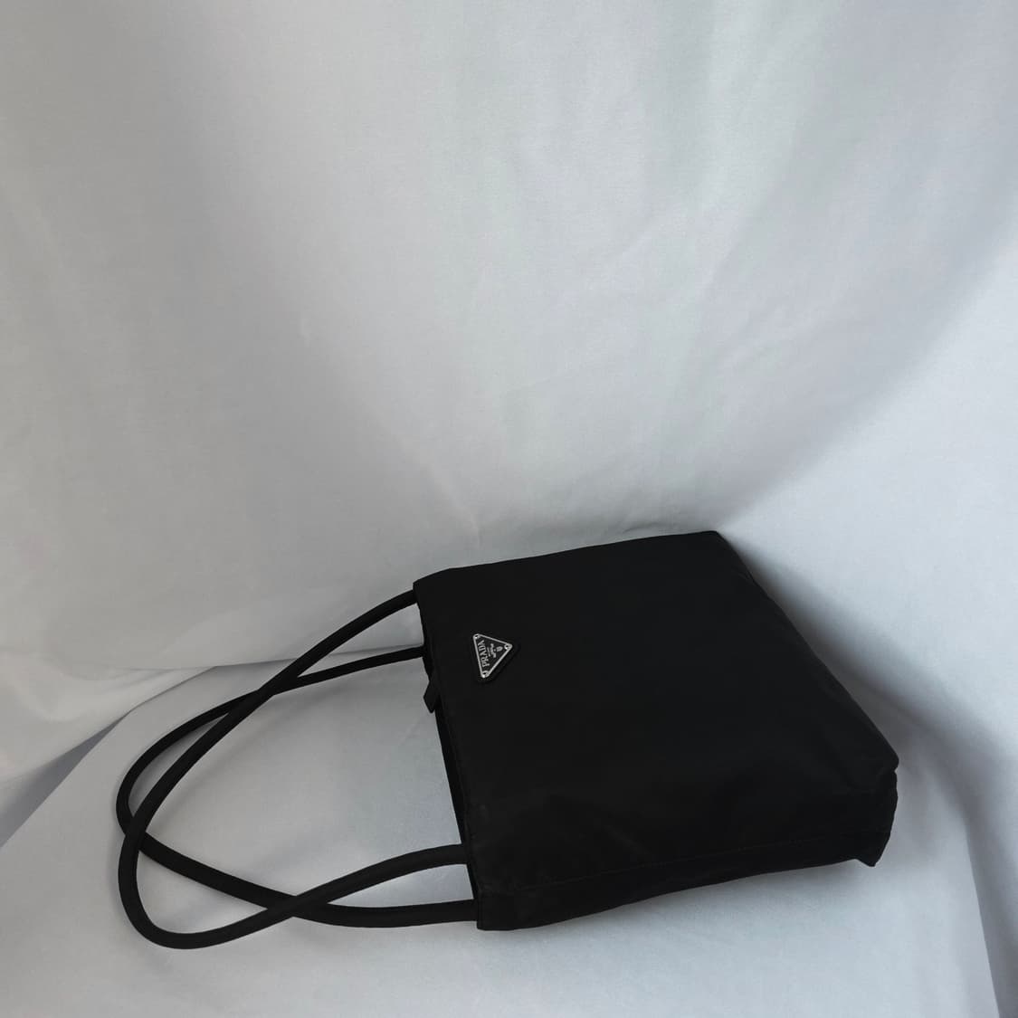 [정품 PRADA] 프라다 포코노 나일론 토트백 스몰 상품이미지4