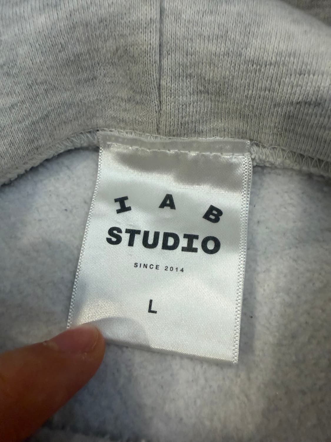 아이앱 스튜디오 로고 후드티 라이트 그레이 멜란지 상품이미지8