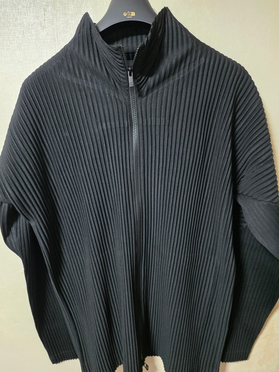 옴므플리세 베이직 하이넥 집업 4사이즈 상품이미지1