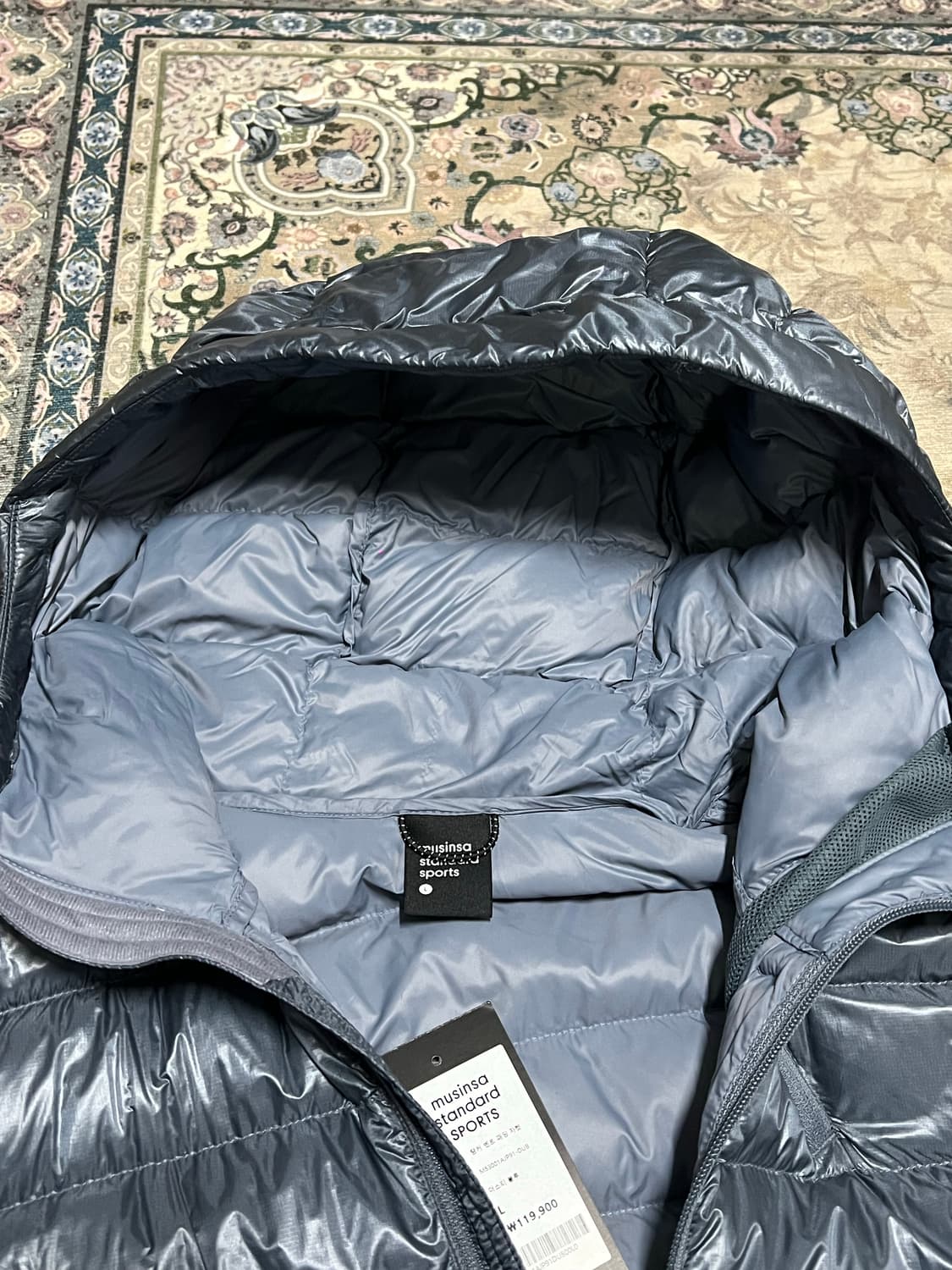 무신사 스탠다드 탱커 라이트 벤트 패딩 자켓 라지 팝니다 상품이미지4