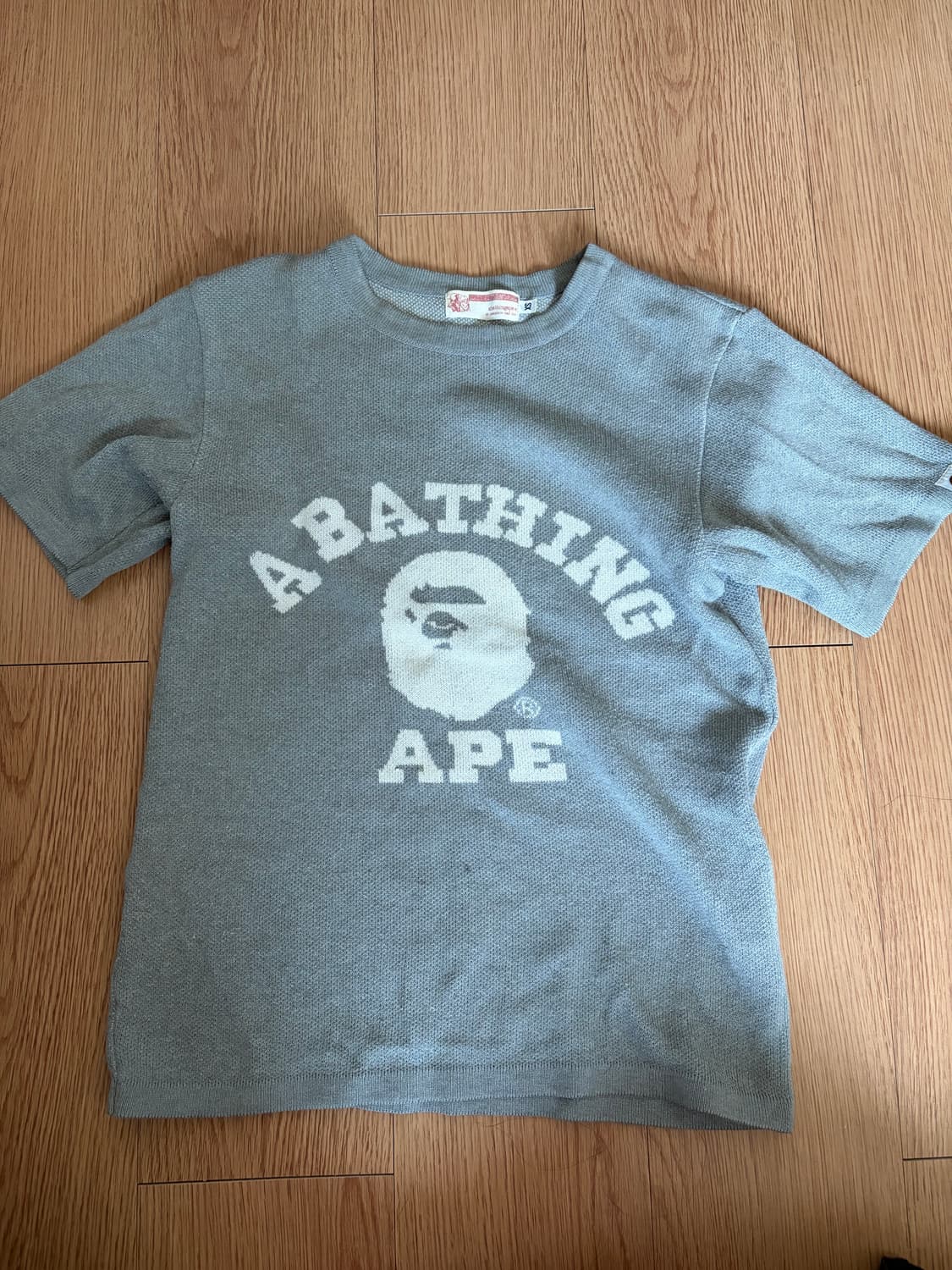 베이프 반팔 니트 티셔츠 상품이미지1