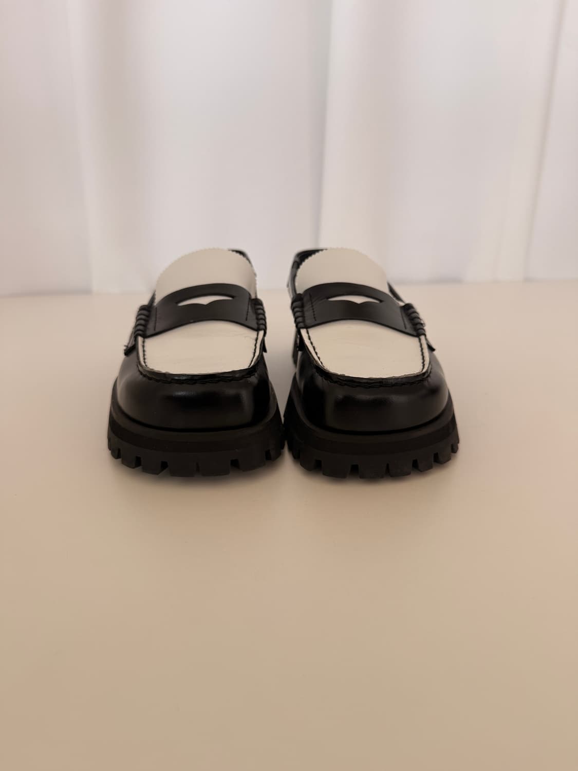 더일마 MATTHEW CHUNKY LOAFER SANDALS OREO 상품이미지2